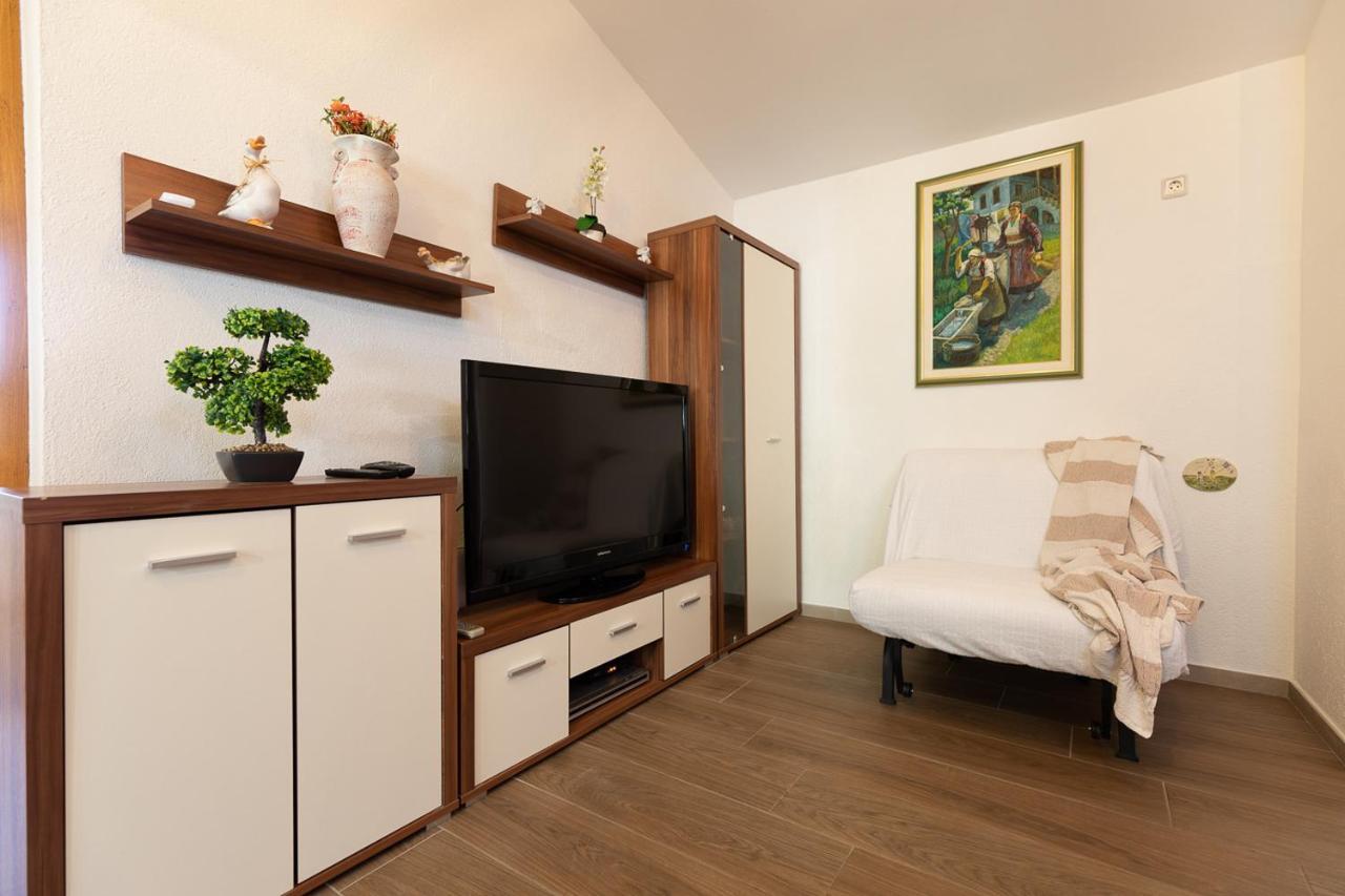 Holiday House Hana Ровинь Экстерьер фото